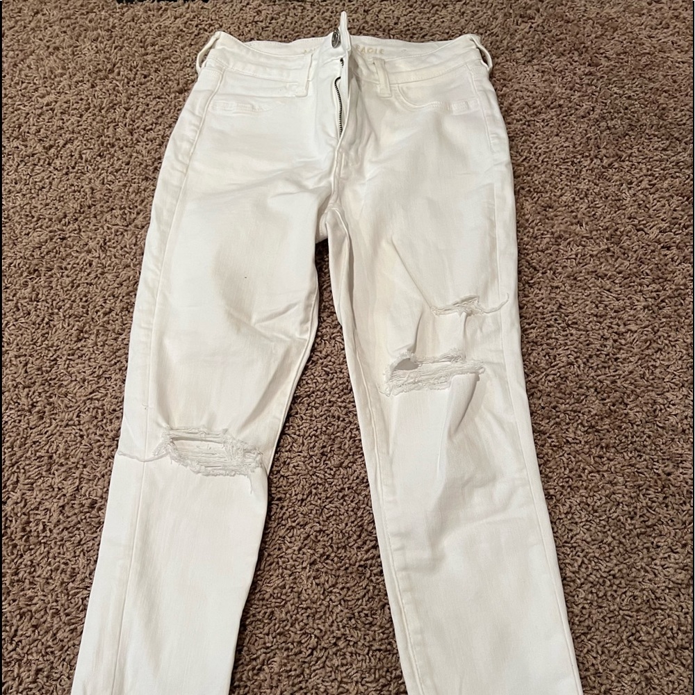White American Eagle jeans